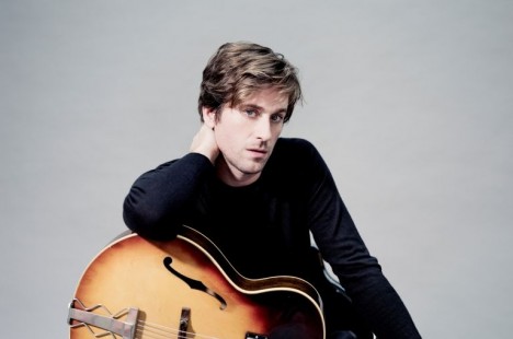 Thomas Dutronc : nouvelle égérie du parfum Cerruti photo Thomas Dutronc 468x310 Thomas Dutronc : nouvelle égérie du parfum Cerruti